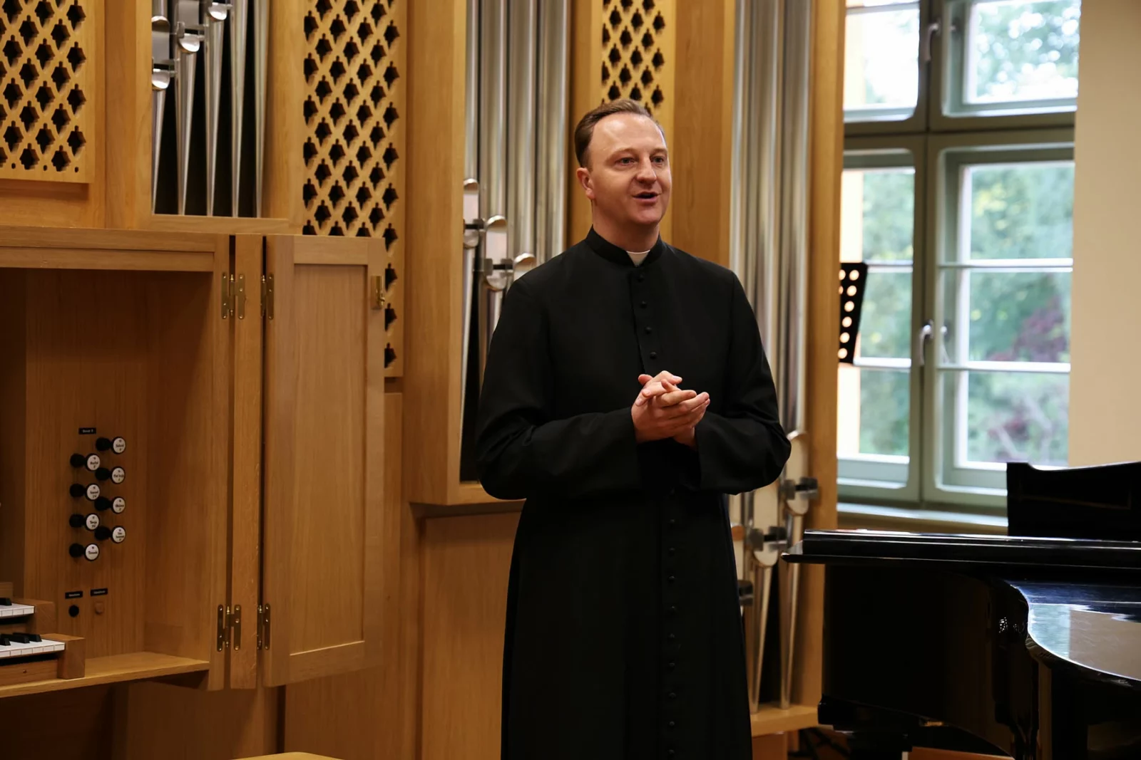 Dyrektor wrocławskiego studium organistowskiego, ks. Igor Urban
