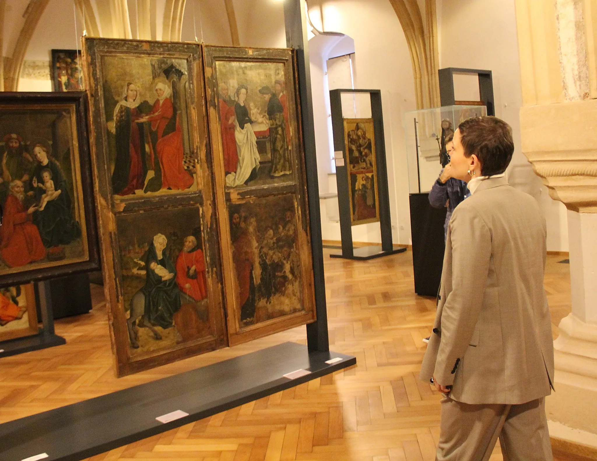 Minister Cienkowska nie po raz pierwszy oglądała obecną wystawę stałą Muzeum Archidiecezjalnego.