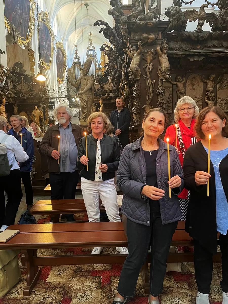 Nauczyciel nie zbawi szkoły. Katecheta i wychowawca też nie zbawi szkoły. Zbawicielem jest Jezus Chrystus - padło na pielgrzymce.